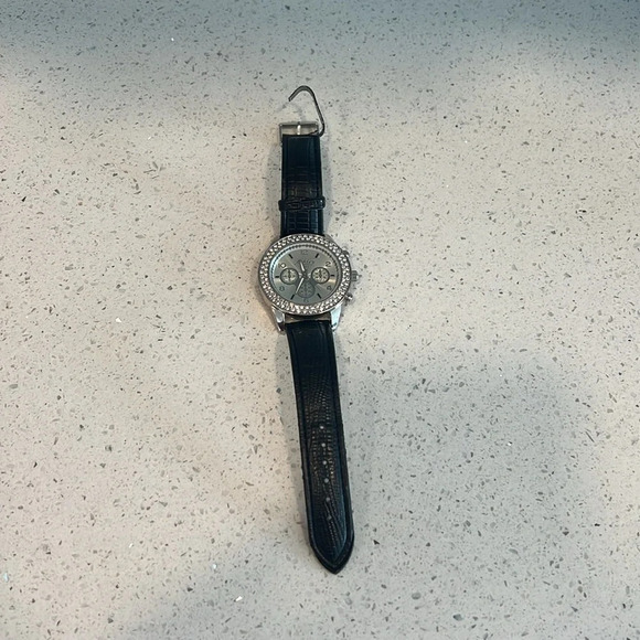 Ashley wrist  watch - Picture 6 of 6